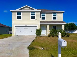 1210 SW 10th Pl, Cape Coral, FL 33991