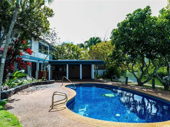 702 Iana St, Kailua, HI 96734