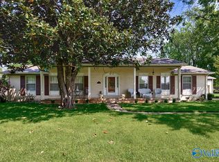 1105 Vaughn Dr, Athens, AL 35611