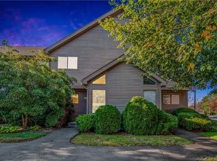 2 Canterbury Ct #5, Middletown, CT 06457