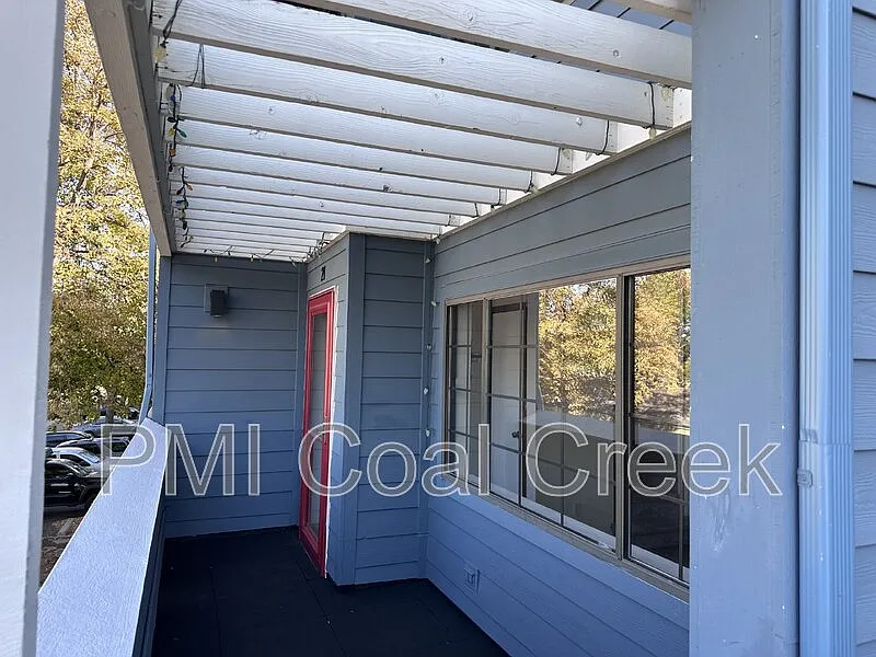 2 bed, 1.5 bath, 936 sqft, $2,350 — Photo 3