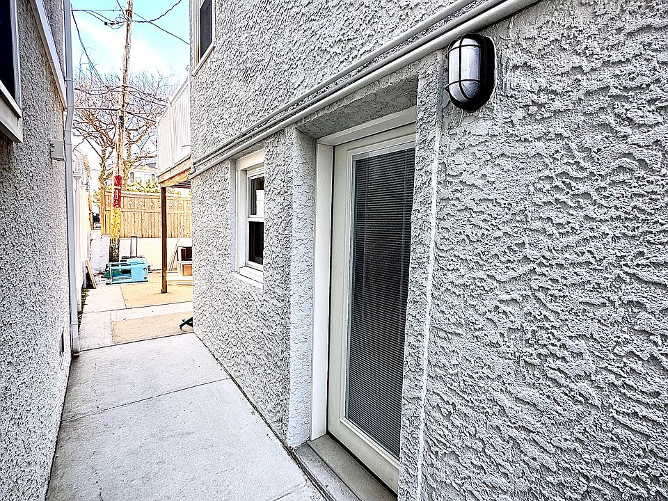 1st image of 19 Illinois Ave