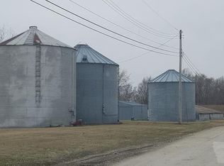 205 N 1st St E, Delta, IA 52550