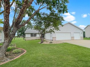 3030 Moss Canyon Rd, Freeport, IL 61032