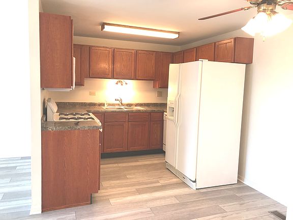 2nd image of 1303 Forestdale Ct Unit 574