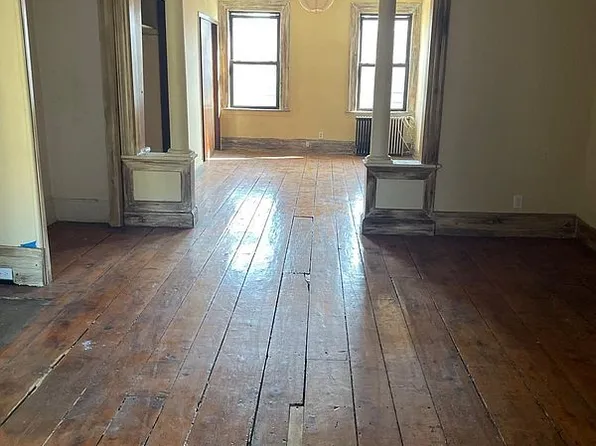 276 3rd St, Jersey City, NJ 07302