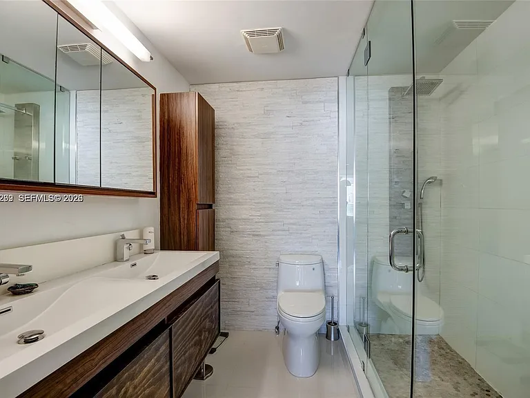 1000 West Ave #TS8 — Photo 10