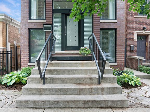 2nd image of 3427 N Claremont Ave #1