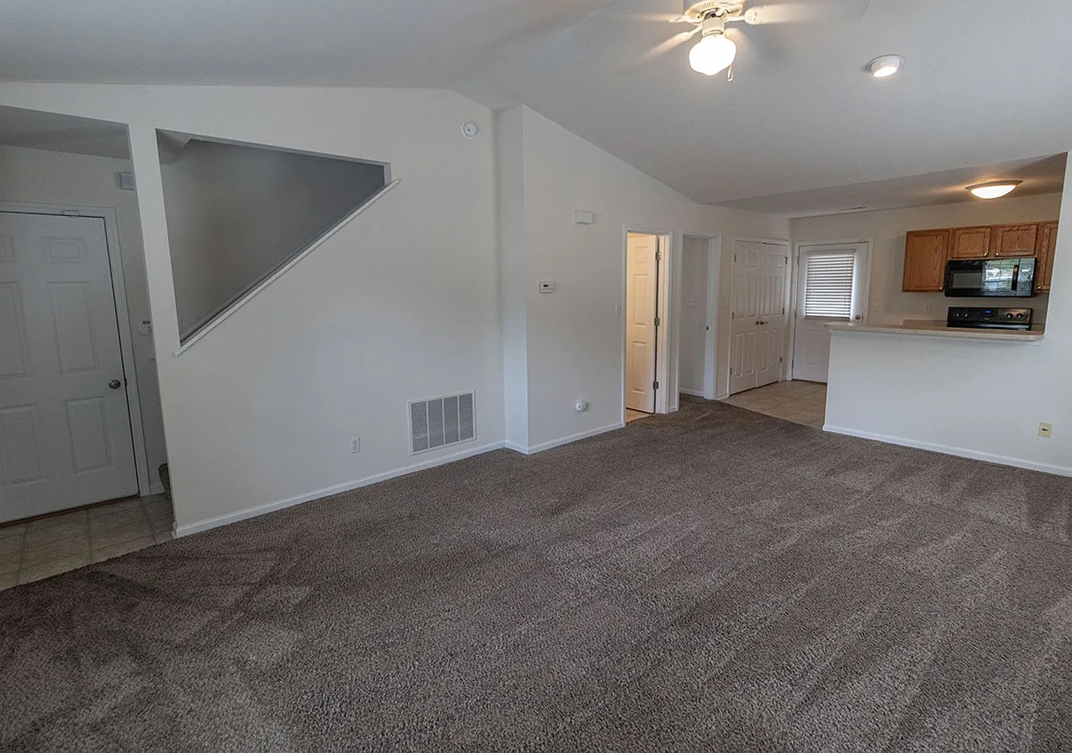 East Ridge Park Duplex — Photo 3