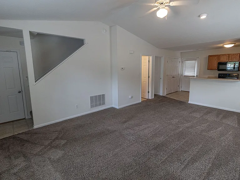 3306 Saint Charles Rd — Photo 3