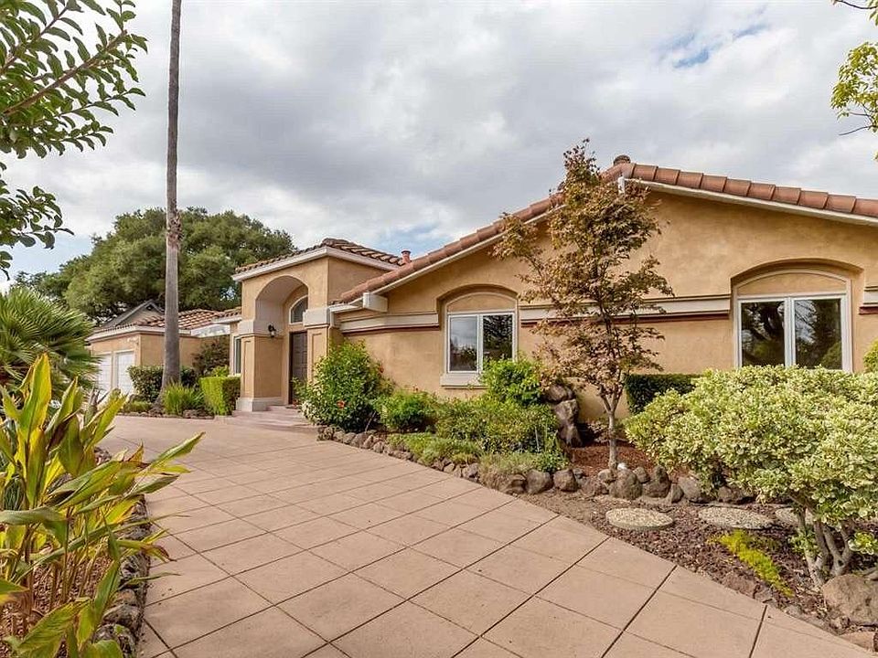 1st image of 431 Juanita Way