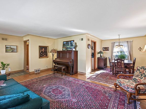 5th image of 5641 Aldrich Ave S