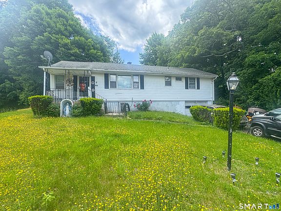 2nd image of 140 Bailey Avenue