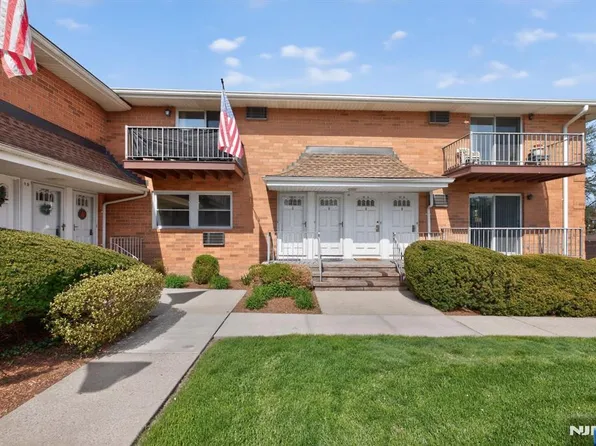 15 Cottage St APT 11A, Midland Park, NJ 07432