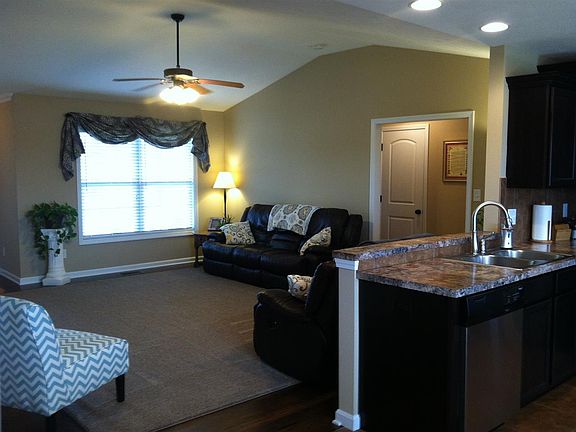 4th image of 13403 Wildflower Dr