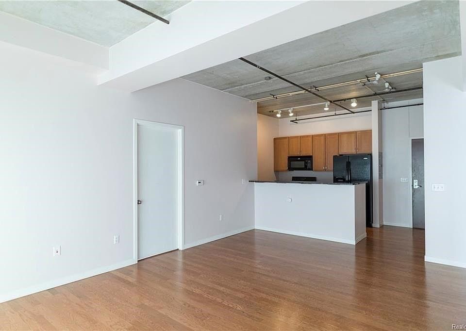 1st image of 3670 Woodward Ave #9