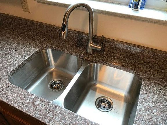Sink/Counter