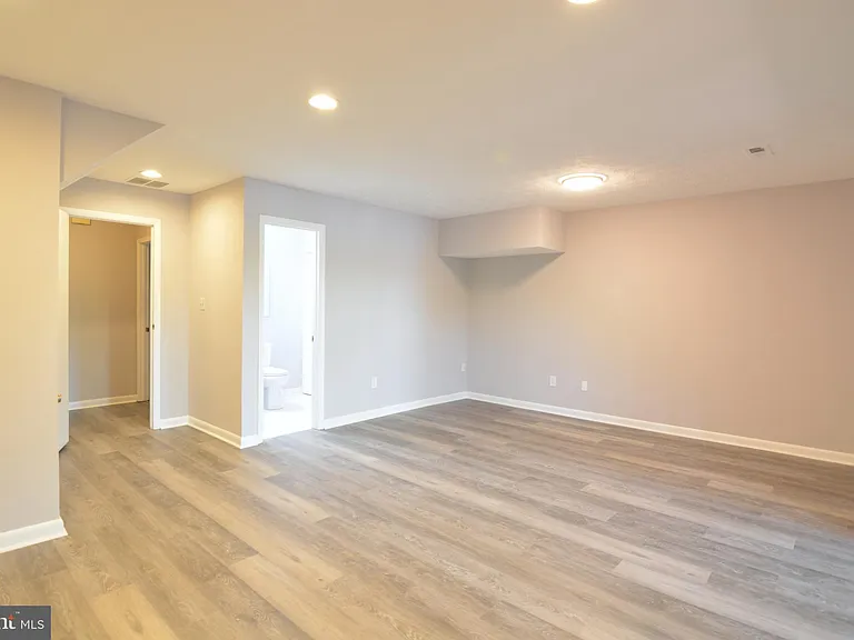 13326 Waterside Cir — Photo 25