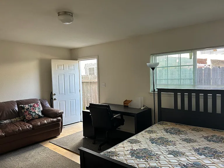32 Buchanan Ct — Photo 2