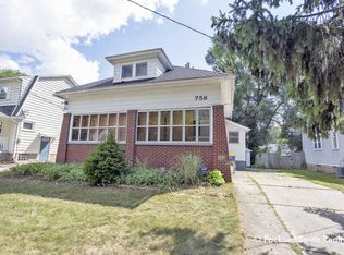 758 Van Buren Ave NW, Grand Rapids, MI 49504