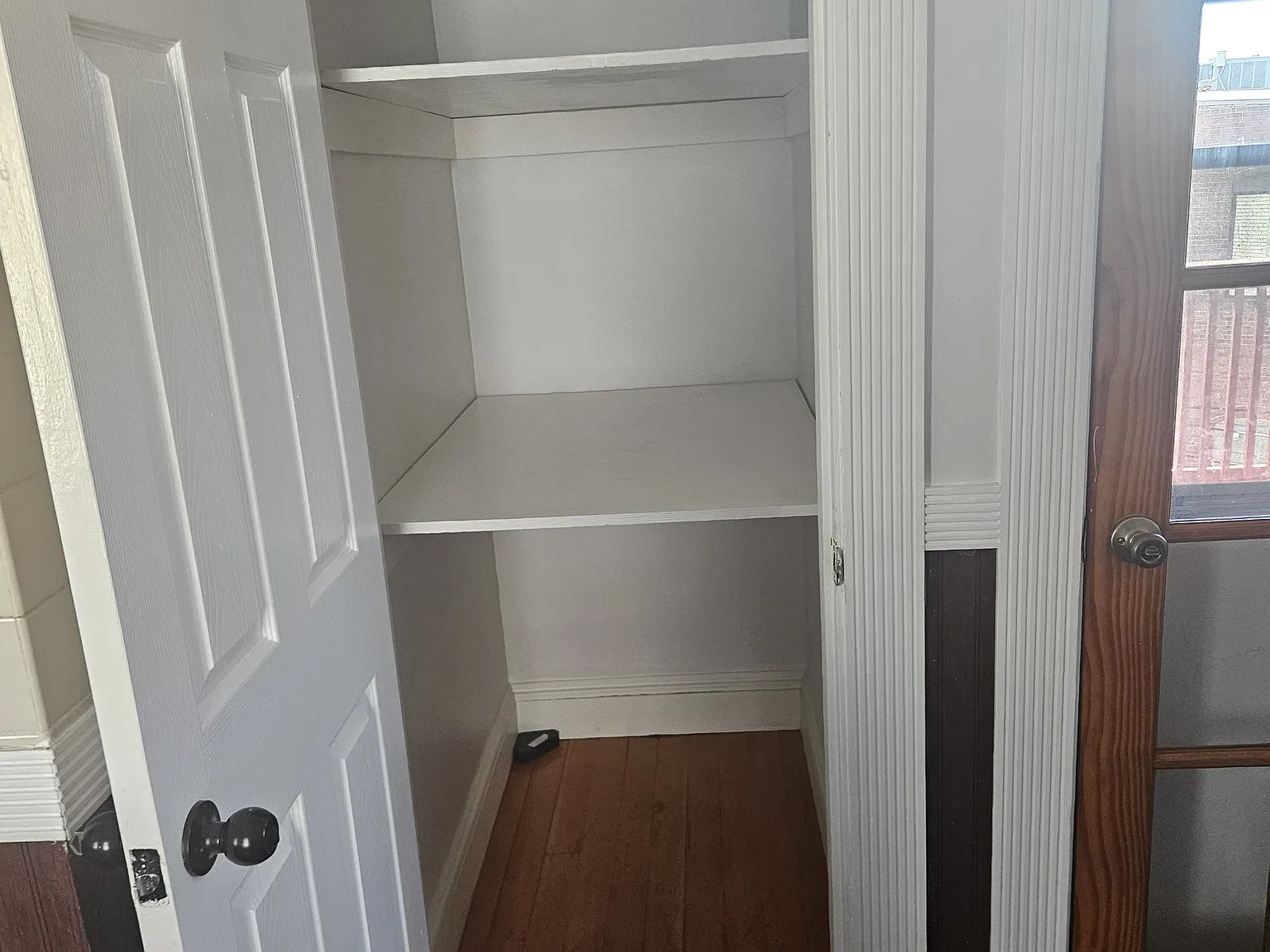 14 Gibson St — Photo 3