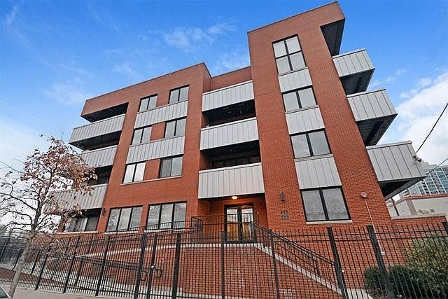1st image of 825 N Hudson Ave #P-14