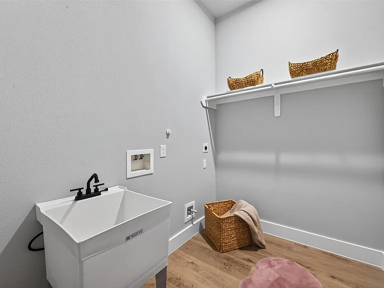 4115 Yale St — Photo 28