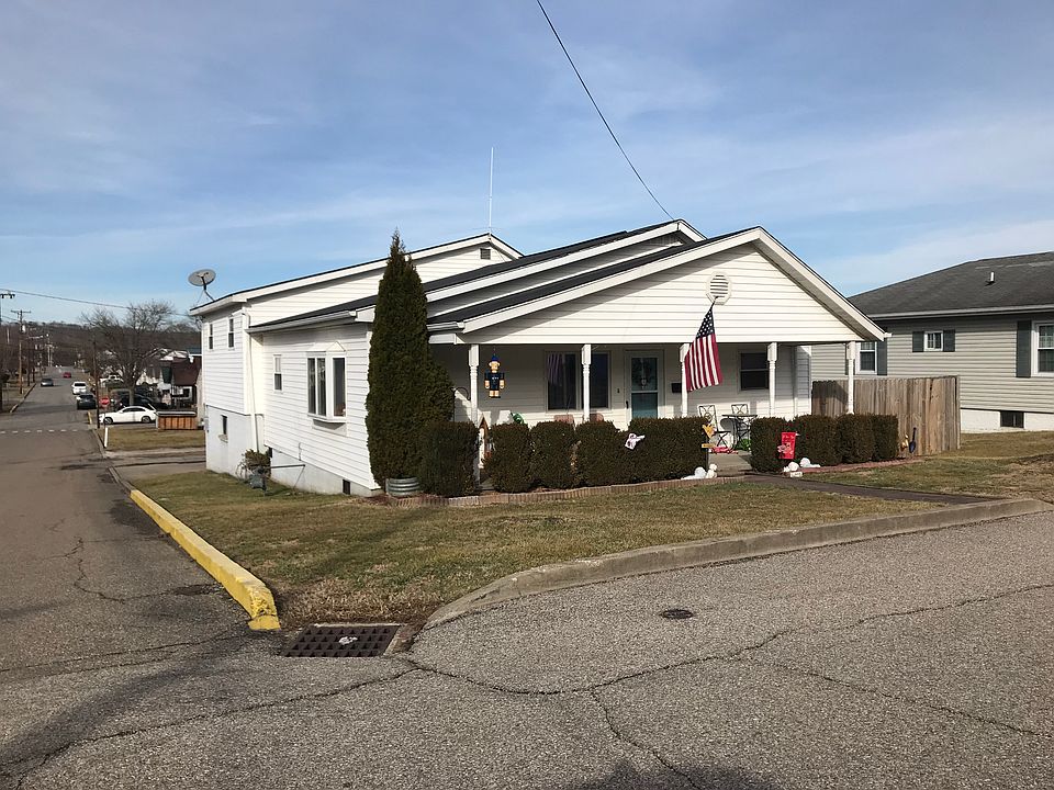 1st image of 604 Shaw St