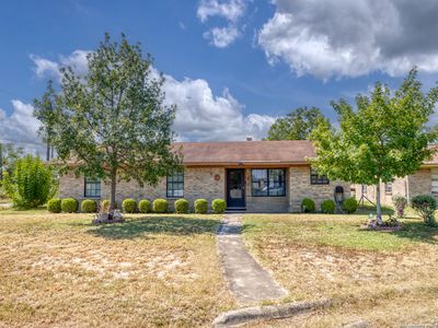 465 Melody, Uvalde, TX, 78801