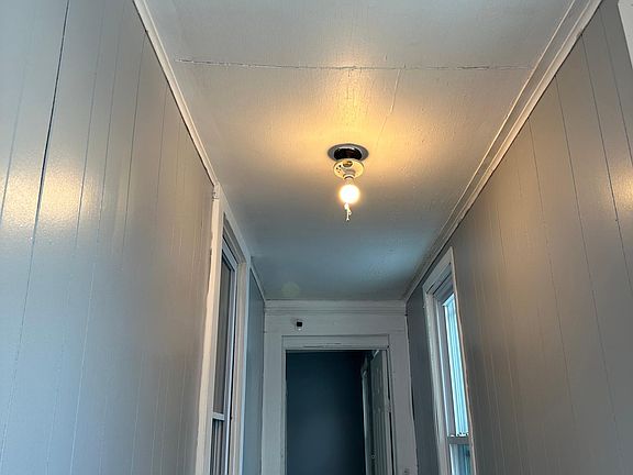 5th image of 115 Schiller Ave