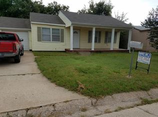 218 SW 24th St, Lawton, OK 73505