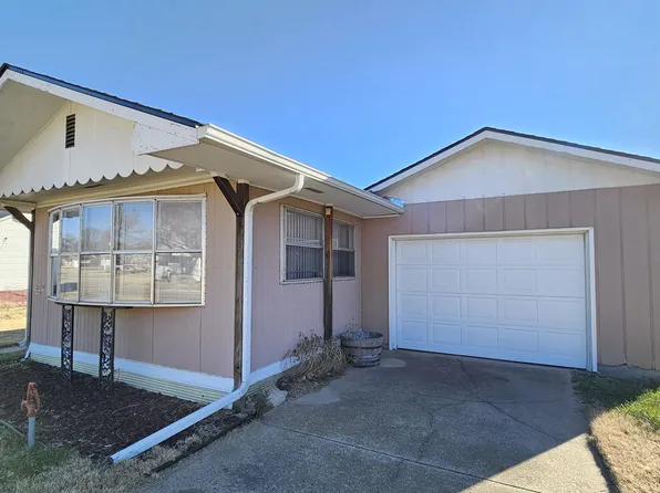 309 N 2nd St, Stockton, KS 67669