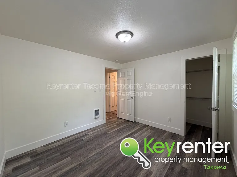 3620 E South St — Photo 8