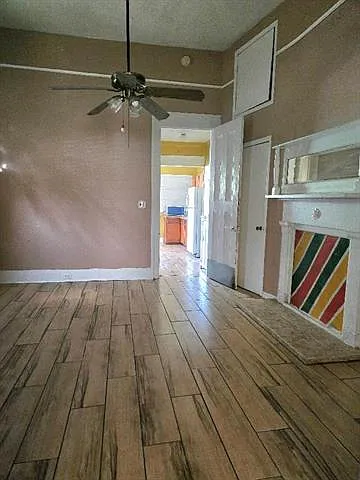 1 bed, 1.0 bath, 1100 sqft, $1,275 — Photo 4