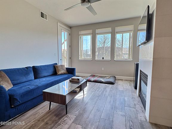 5th image of 6785 2200th APT 206