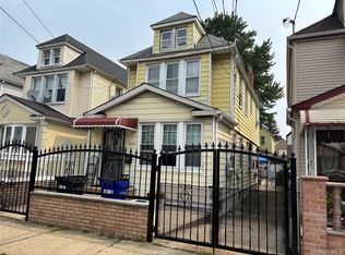 10759 128th St, South Richmond Hill, NY 11419