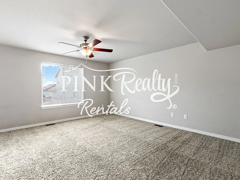 10897 Rowley Dr — Photo 16