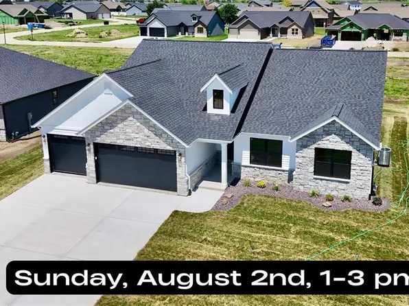 308 Rumsfeld Dr, Troy, IL 62094