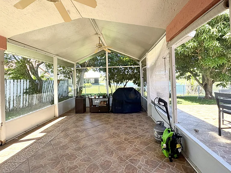 3771 Newport Ave — Photo 26