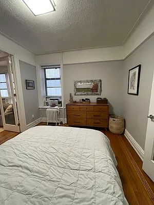 Rented by Avenues Real Estate | media 18