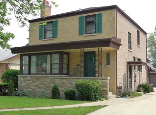 9139 S Mozart Ave, Evergreen Park, IL 60805