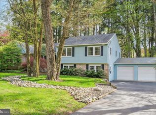 26 Pebble Woods Dr N, Doylestown, PA
