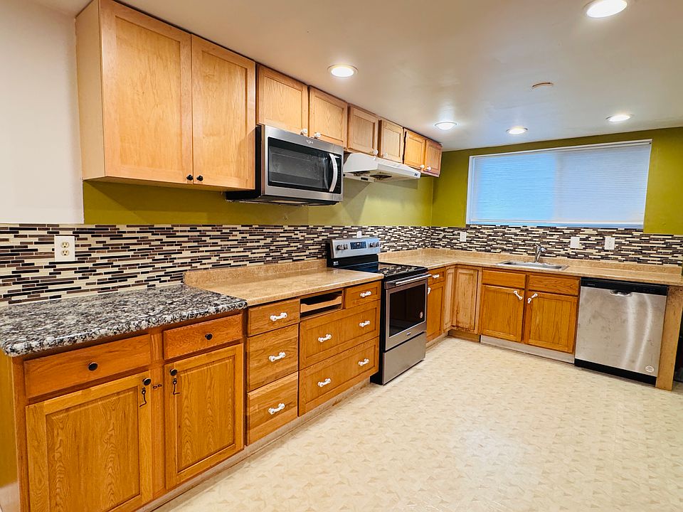 Lots of cabinets