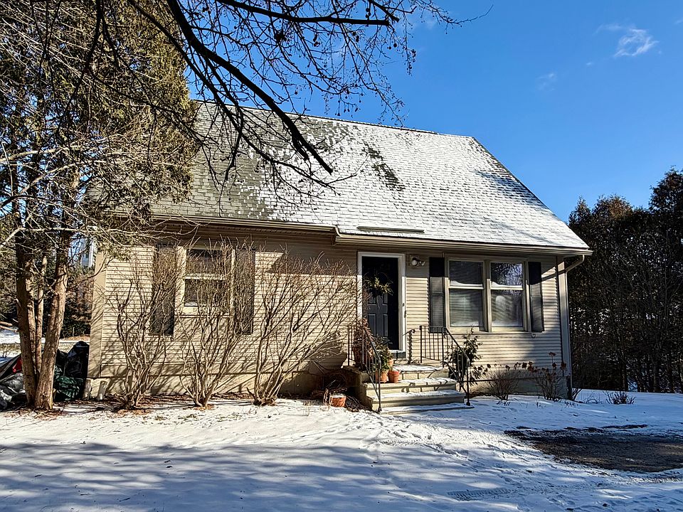 1st image of 2 Brickyard Rd #2