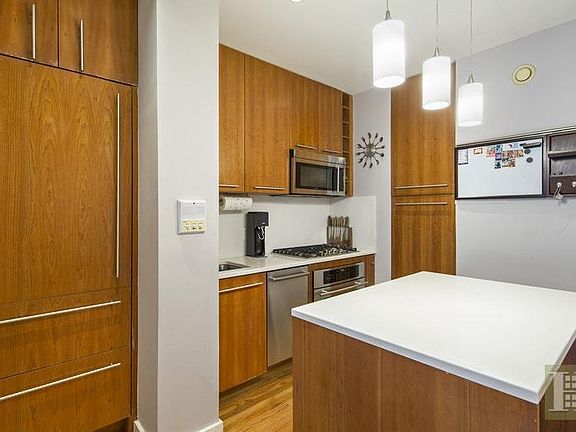 3rd image of 235 W 70th St #3HJ