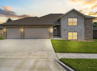 4225 W Orchard Ln, Battlefield, MO 65619
