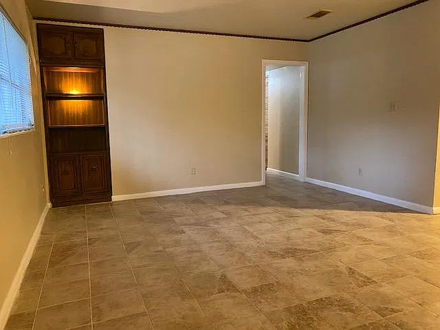 1717 Belvedere Street — Photo 2