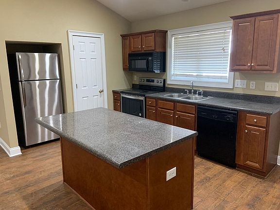 2nd image of 802 W Longleaf Dr Unit 17