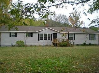 181 County Road 3092, De Berry, TX 75639