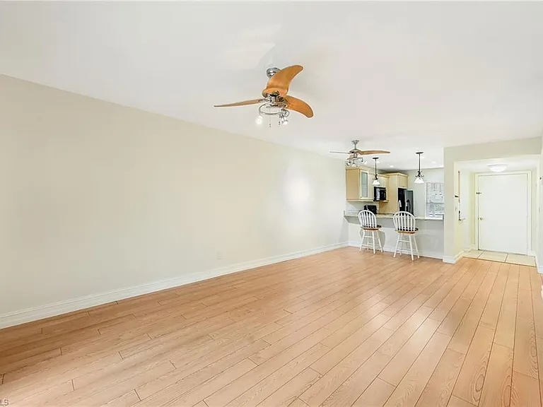 1933 Courtyard Way #D-103 — Photo 2